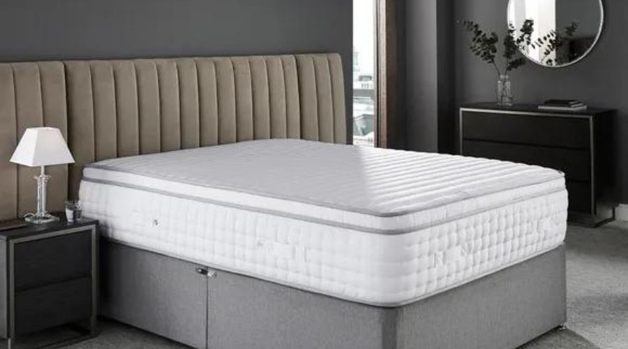 Hotel Memory Foam Pillow Top 2000 Pocket Sprung Mattress | findwyse