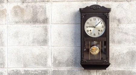 Eye-Catchy Wall Clocks