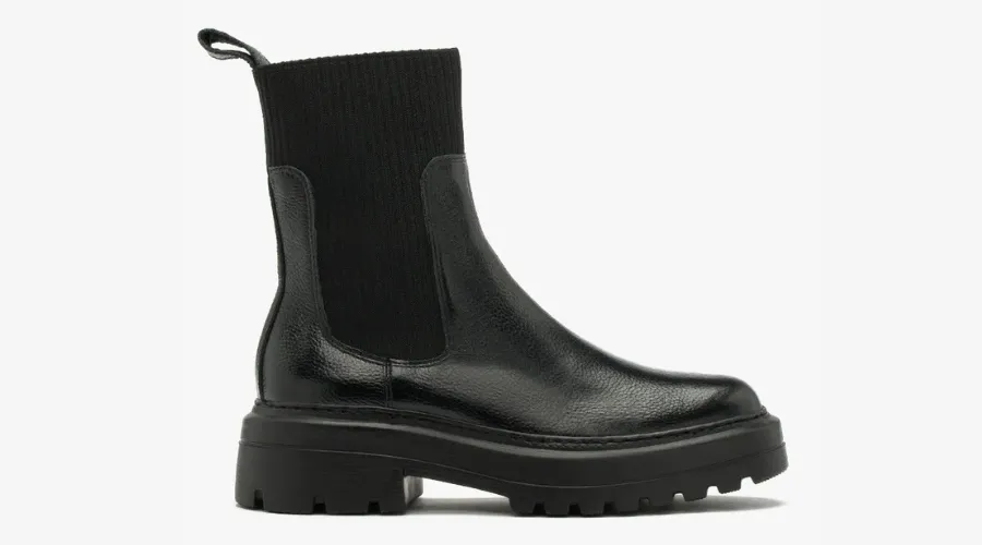 Black Chelsea Boots With Elastic Fabric
