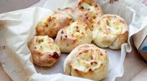 Domino's Twisted Dough Balls