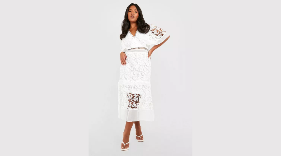 Plus Premium Tiered Lace Dress | Findwyse