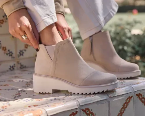 Maude Wedge Boot Suede _converted