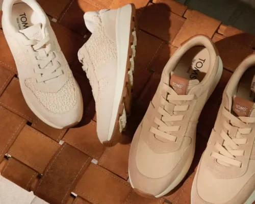 TRVL LITE Retro Runner Sneaker (1)_converted